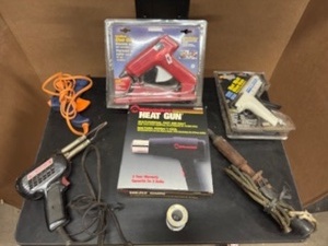 lot 37 image: Heat Guns, Glue Guns, Soldering Tool, some Vintage
