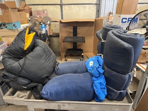 lot 76 image: Three Sleeping Bags and Two Padded Sleep Mats