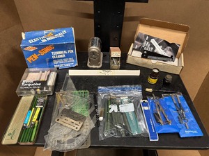 lot 84 image: DraftingDrawing Supplies and Tools includes Vintage Boston Ranger 55 Pencil Sharpener