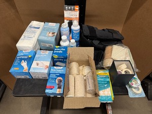 lot 93 image: Medical Supplies, Braces and Wound Care