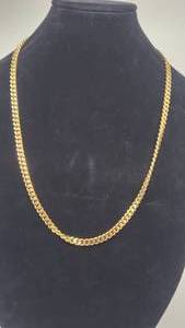 lot 38 image: Very Nice Monet 28 Gold Chain