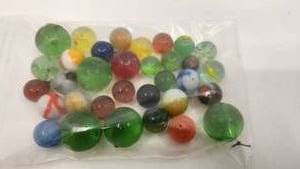 lot 43 image: Bag of 33 Assorted Vintage Marbles