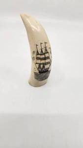 lot 47 image: Beautiful Antique Whale Tooth Clipper Ship Scrimshaw - 3.75 Tall