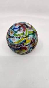lot 63 image: Beautiful Italian Millefiore Glass Paperweight