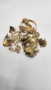 lot 81 image: 199.80g Unmarked Mostly Wearable Gold Jewelry