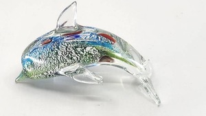 lot 5 image: Beautiful Vintage Millefiore Glass Dolphin Paperweight