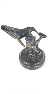 lot 17 image: SPI Gallery Solid Brass Whale Sculpture on Marble Base