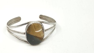 lot 118 image: Very Nice Vintage Sterling Silver and Rare Owyhee Jasper Cuff Bracelet