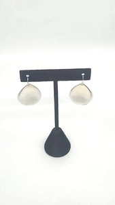 lot 138 image: Vintage Sterling Silver Teardrop Earrings - 6.95g