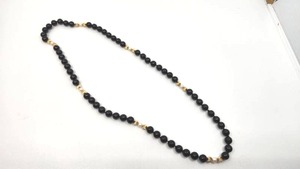 lot 176 image: Beautiful 14k, Onyx and Pearl Beaded Necklace - 24