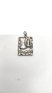 lot 177 image: Vintage Sterling Silver Virgin Mary Miraculous Pendant