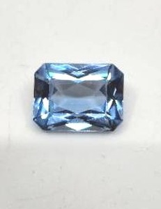 lot 178 image: Loose 23.65 Carat Blue Topaz Gemstone