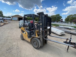2010 Caterpillar Forklift Model P5000 - IN USE FOR REMOVAL - Must be Removed Friday 4:30pm-5:00pm