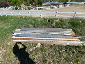 lot 170 image: Vinyl J Channel, Siding, Ridge cap. and aluminum trim