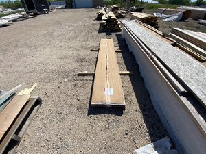lot 70 image: Versa column wrap