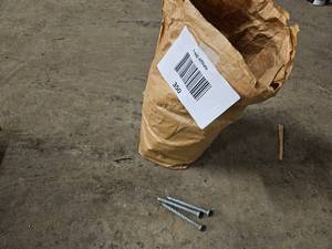 lot 350 image: Galvanized anchor nails