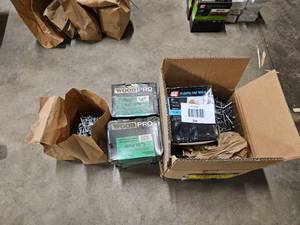 lot 334 image: construction nails 8d16d
