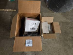 lot 407 image: commercial lighting power splitters