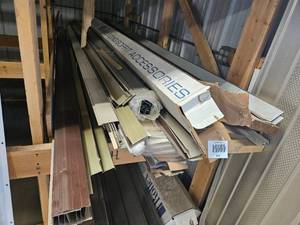 lot 420 image: Metal Trim