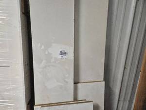 lot 487 image: Shelf Boards