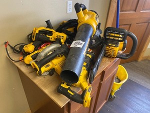 lot 236 image: Dewalt tools