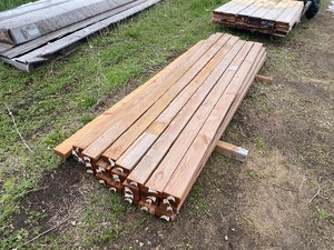 lot 270 image: 2x4 8 boards