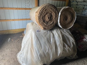 lot 206 image: Misc rolls of insulation