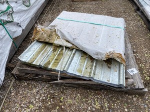 lot 85 image: Aluminum siding