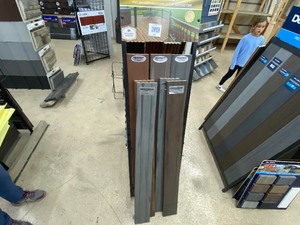 lot 446 image: Flooring display