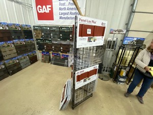 lot 452 image: Sample display