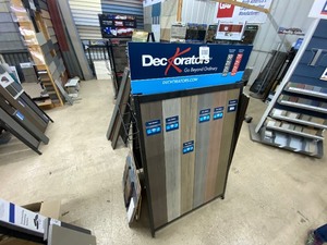 lot 456 image: Flooring display