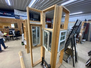 lot 466 image: Window display
