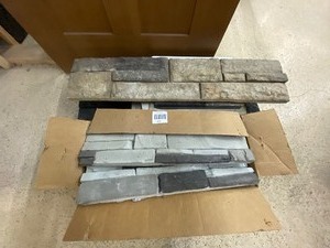 lot 472 image: Stone samples.