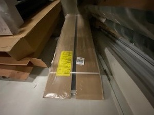 lot 489 image: Window Screen 53 17.5