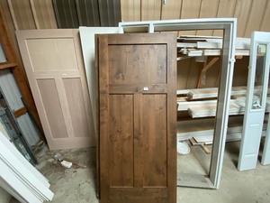 lot 598 image: 2 - 36 Interior Brown Doors