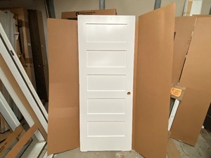 lot 511 image: 32 x 80 White interior door