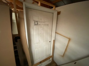 lot 513 image: 36 Exterior steel door and frame