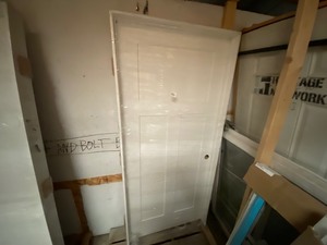 lot 519 image: 36 White Heritage interior door