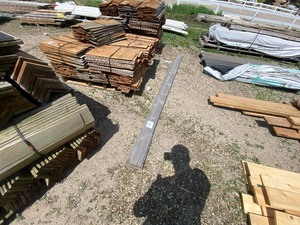 lot 264 image: 2x4 18 bundle