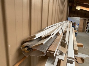 lot 582 image: Miscellaneous White Trim and Molding