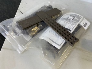 lot 616 image: Plastic Shims
