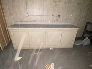 lot 611 image: 8 x 3 Storage Cabinet
