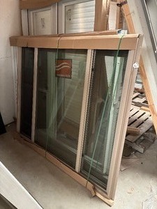 lot 525 image: Thermo Tech 72 x 60 Brown Window
