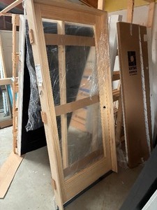 lot 542 image: 36 Heritage natural wood With Glass