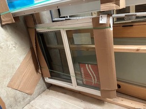 lot 548 image: ThermoTech Window 29 12 x 35 12
