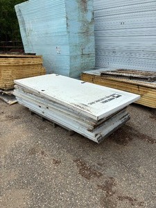 lot 591 image: 11 White Exterior Doors 36