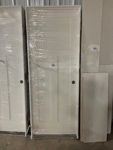 lot 486 image: 30 x 80 Door interior