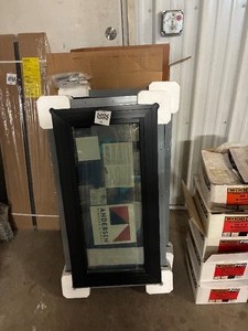 lot 490 image: 2 Windows