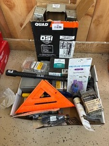 lot 501 image: Misc  Building stuff