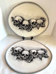lot 28 image: Set of 2 Large Skull-Themed Decorative Ceramic Platters